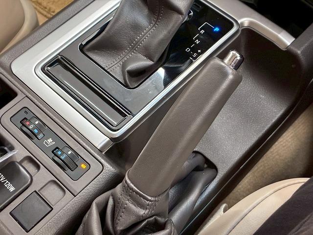 ランドクルーザープラド ＴＸ　Ｌパッケージ　５人乗り　ベージュ内装　純正ナビ　バックカメラ　ルーフレール　シートヒーター　シートクーラー　レーダークルーズコントロール　クリアランスソナー　パワーシート　ＥＴＣ　衝突軽減ブレーキ　車線逸脱防止（45枚目）