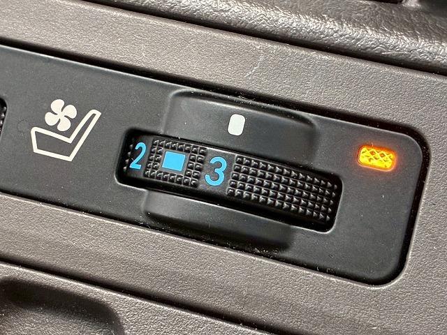 ランドクルーザープラド ＴＸ　Ｌパッケージ　５人乗り　ベージュ内装　純正ナビ　バックカメラ　ルーフレール　シートヒーター　シートクーラー　レーダークルーズコントロール　クリアランスソナー　パワーシート　ＥＴＣ　衝突軽減ブレーキ　車線逸脱防止（48枚目）