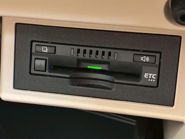 ランドクルーザープラド ＴＸ　Ｌパッケージ　５人乗り　ベージュ内装　純正ナビ　バックカメラ　ルーフレール　シートヒーター　シートクーラー　レーダークルーズコントロール　クリアランスソナー　パワーシート　ＥＴＣ　衝突軽減ブレーキ　車線逸脱防止（51枚目）