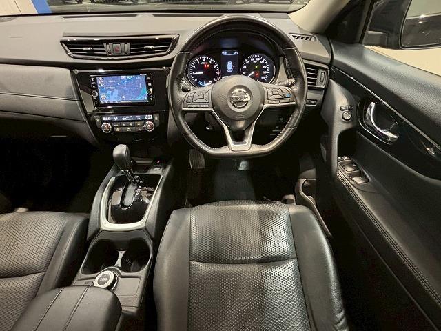 エクストレイル ２０Ｘｉ　ＨＹＢＲＩＤ　エクストリーマーＸ　純正ナビ　パノラミックビューモニター　フルセグテレビ　インテリジェントルームミラー　プロパイロット　電動リアゲート　ブラインドスポットモニター　ＥＴＣ　ミュージックプレイヤー接続可　オートエアコン（46枚目）