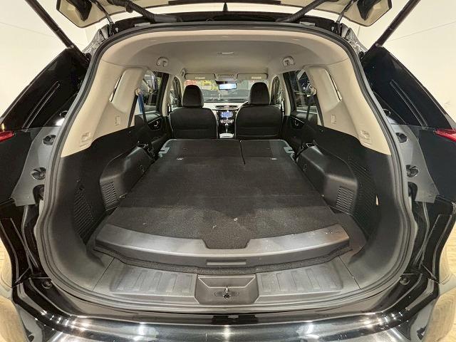 エクストレイル ２０Ｘｉ　ＨＹＢＲＩＤ　エクストリーマーＸ　純正ナビ　パノラミックビューモニター　フルセグテレビ　インテリジェントルームミラー　プロパイロット　電動リアゲート　ブラインドスポットモニター　ＥＴＣ　ミュージックプレイヤー接続可　オートエアコン（53枚目）