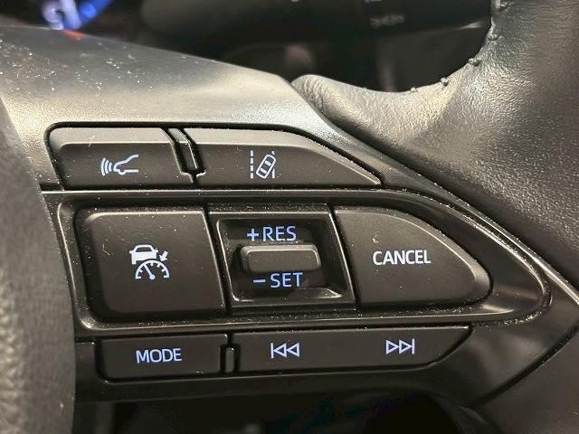 ヤリスクロス HYBRID Z 純正ナビ パノラミックビューモニター レーダークルーズコントロール ブラインドスポットモニター パワーシート シートヒーター LEDヘッドライト パーキングアシスト 電動リアゲート(5枚目)