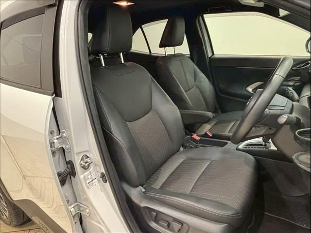 ヤリスクロス HYBRID Z 純正ナビ パノラミックビューモニター レーダークルーズコントロール ブラインドスポットモニター パワーシート シートヒーター LEDヘッドライト パーキングアシスト 電動リアゲート(9枚目)