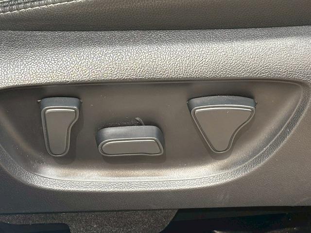 ヤリスクロス HYBRID Z 純正ナビ パノラミックビューモニター レーダークルーズコントロール ブラインドスポットモニター パワーシート シートヒーター LEDヘッドライト パーキングアシスト 電動リアゲート(50枚目)