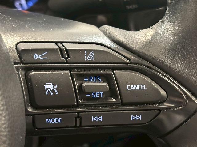 ヤリスクロス HYBRID Z 純正ナビ パノラミックビューモニター レーダークルーズコントロール ブラインドスポットモニター パワーシート シートヒーター LEDヘッドライト パーキングアシスト 電動リアゲート(55枚目)