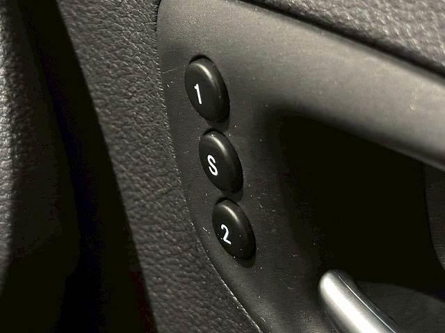 ジープ・コンパス リミテッド　純正ナビ　バックカメラ　ＡｐｐｌｅＣａｒＰｌａｙ　レーダークルーズコントロール　ブラインドスポットモニター　シートメモリー　パーキングアシスト　シートヒーター　パーキングアシスト　クリアランスソナー（7枚目）