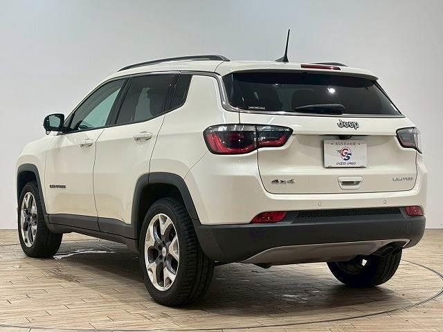 ジープ・コンパス リミテッド　純正ナビ　バックカメラ　ＡｐｐｌｅＣａｒＰｌａｙ　レーダークルーズコントロール　ブラインドスポットモニター　シートメモリー　パーキングアシスト　シートヒーター　パーキングアシスト　クリアランスソナー（17枚目）