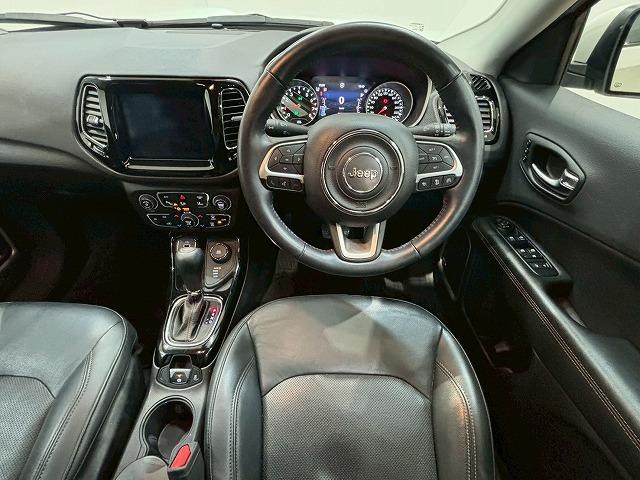 ジープ・コンパス リミテッド　純正ナビ　バックカメラ　ＡｐｐｌｅＣａｒＰｌａｙ　レーダークルーズコントロール　ブラインドスポットモニター　シートメモリー　パーキングアシスト　シートヒーター　パーキングアシスト　クリアランスソナー（52枚目）