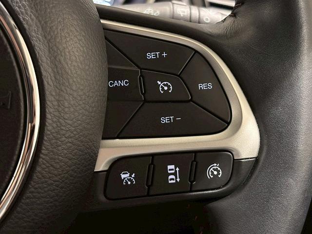 ジープ・コンパス リミテッド　純正ナビ　バックカメラ　ＡｐｐｌｅＣａｒＰｌａｙ　レーダークルーズコントロール　ブラインドスポットモニター　シートメモリー　パーキングアシスト　シートヒーター　パーキングアシスト　クリアランスソナー（61枚目）