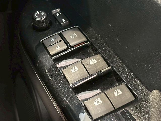 ハイラックス Ｚ“Ｂｌａｃｋ　Ｒａｌｌｙ　Ｅｄｉｔｉｏｎ”　トノカバ－　７インチナビ　フルセグテレビ　レーダークルーズコントロール　衝突軽減ブレーキ　車線逸脱防止　ＥＴＣ　スマートキー　プッシュスタート　オートエアコン　オートライト　ホワイトレタータイヤ（48枚目）