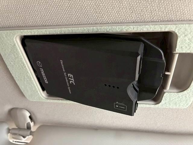 ＣＸ－５ ＸＤ　ＰＲＯＡＣＴＩＶＥ　純正ナビ　バックカメラ　レーダークルーズコントロール　車線逸脱防止　スマートキー　プッシュスタート　フルセグ地デジＴＶ　クルーズコントロール　ミュージックプレイヤー接続可　衝突被害軽減装置　ＥＴＣ装備（8枚目）