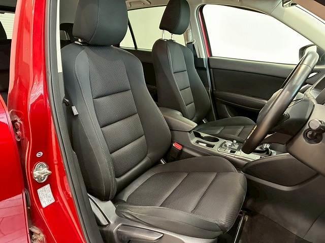 ＣＸ－５ ＸＤ　ＰＲＯＡＣＴＩＶＥ　純正ナビ　バックカメラ　レーダークルーズコントロール　車線逸脱防止　スマートキー　プッシュスタート　フルセグ地デジＴＶ　クルーズコントロール　ミュージックプレイヤー接続可　衝突被害軽減装置　ＥＴＣ装備（9枚目）