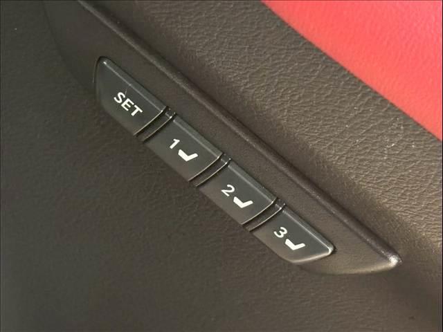 ＮＸ ＮＸ３００ｈ　“Ｆ　ＳＰＯＲＴ”　純正ナビ　パノラミックビューモニター　３眼ＬＥＤヘッドライト　パワーシート　シートメモリー　電動リアゲート　シートヒーター　シートクーラー　レーダークルーズコントロール　ステアリングヒーター（6枚目）