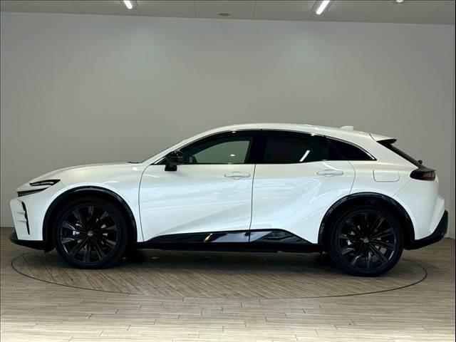 クラウンスポーツ ＳＰＯＲＴ　Ｚ（ＨＥＶ）　純正ナビ　パノラミックビューモニター　サンルーフ　シートメモリー　パワーシート　電動リアゲート　シートヒーター　シートクーラー　レーダークルーズコントロール　ブラインドスポットモニター（15枚目）