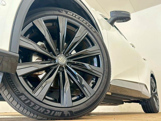 クラウンスポーツ ＳＰＯＲＴ　Ｚ（ＨＥＶ）　純正ナビ　パノラミックビューモニター　サンルーフ　シートメモリー　パワーシート　電動リアゲート　シートヒーター　シートクーラー　レーダークルーズコントロール　ブラインドスポットモニター（47枚目）