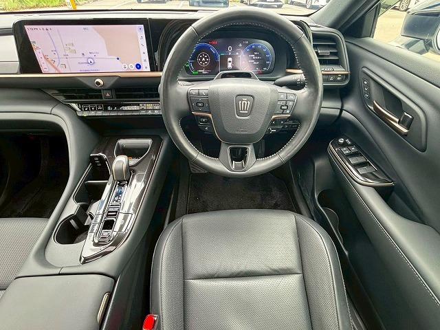 クラウンスポーツ ＳＰＯＲＴ　Ｚ（ＨＥＶ）　純正ナビ　パノラミックビューモニター　サンルーフ　シートメモリー　パワーシート　電動リアゲート　シートヒーター　シートクーラー　レーダークルーズコントロール　ブラインドスポットモニター（69枚目）