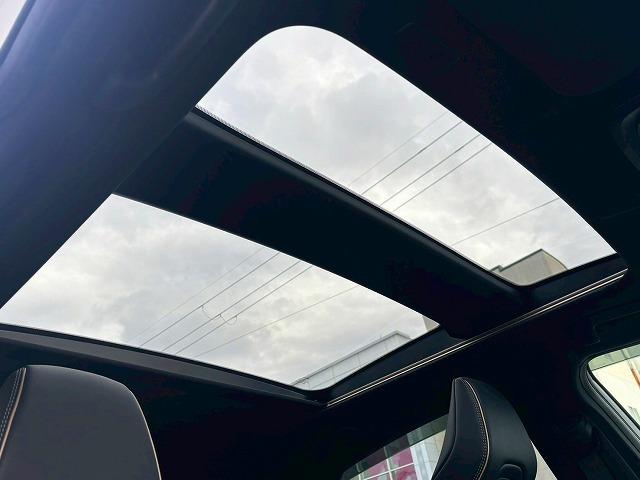 クラウンスポーツ ＳＰＯＲＴ　Ｚ（ＨＥＶ）　純正ナビ　パノラミックビューモニター　サンルーフ　シートメモリー　パワーシート　電動リアゲート　シートヒーター　シートクーラー　レーダークルーズコントロール　ブラインドスポットモニター（71枚目）
