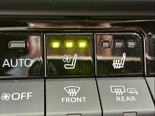 クラウンクロスオーバー RS 純正ナビ バックカメラ サンルーフ シートヒーター シートクーラー レーダークルーズコントロール ブラインドスポットモニター パワーシート オートハイビーム パドルシフト オートハイビーム(6枚目)