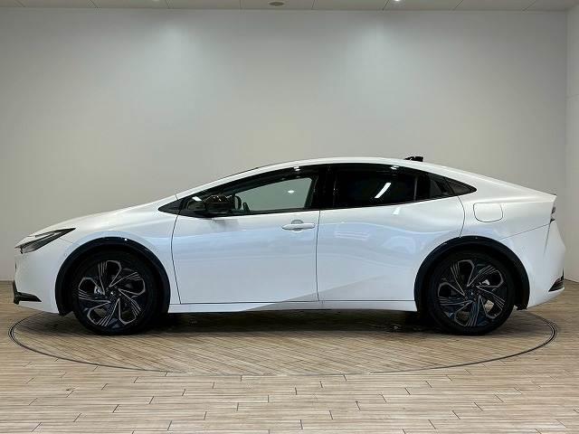 プリウス Z モデリスタ19インチアルミ サンルーフ パノラミックビューモニター デジタルインナーミラー シートヒーター シートクーラー パワーシート シートメモリー ブラインドスポットモニター 電動リアゲート(15枚目)
