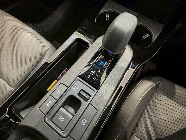 プリウス Z モデリスタ19インチアルミ サンルーフ パノラミックビューモニター デジタルインナーミラー シートヒーター シートクーラー パワーシート シートメモリー ブラインドスポットモニター 電動リアゲート(26枚目)