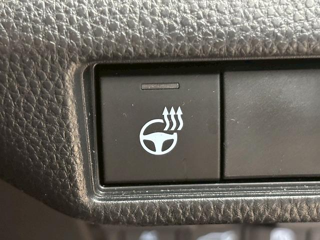 プリウス Z モデリスタ19インチアルミ サンルーフ パノラミックビューモニター デジタルインナーミラー シートヒーター シートクーラー パワーシート シートメモリー ブラインドスポットモニター 電動リアゲート(33枚目)