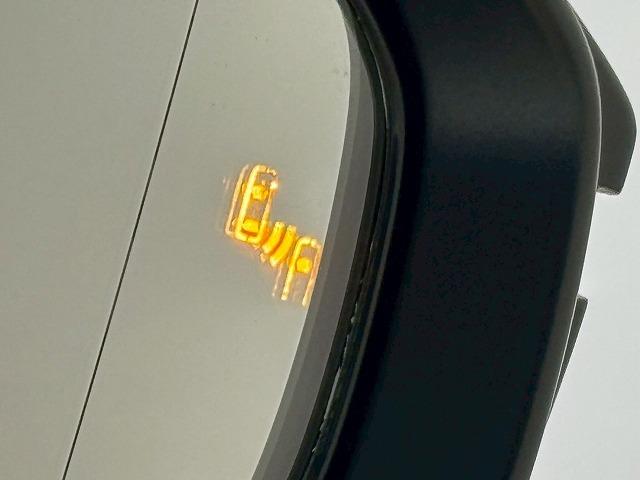 プリウス Z モデリスタ19インチアルミ サンルーフ パノラミックビューモニター デジタルインナーミラー シートヒーター シートクーラー パワーシート シートメモリー ブラインドスポットモニター 電動リアゲート(50枚目)