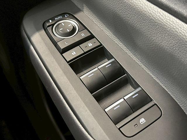 プリウス Z モデリスタ19インチアルミ サンルーフ パノラミックビューモニター デジタルインナーミラー シートヒーター シートクーラー パワーシート シートメモリー ブラインドスポットモニター 電動リアゲート(52枚目)