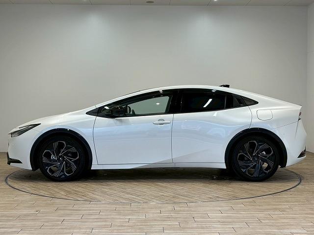 プリウス Z モデリスタ19インチアルミ サンルーフ パノラミックビューモニター デジタルインナーミラー シートヒーター シートクーラー パワーシート シートメモリー ブラインドスポットモニター 電動リアゲート(71枚目)