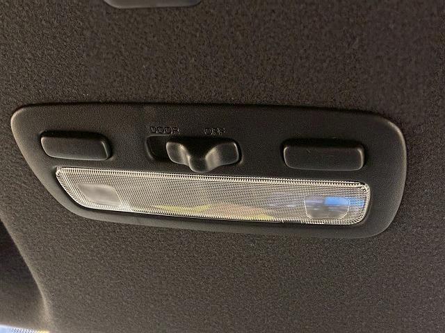 ハイエースバン スーパーGL ダークプライムII 純正ナビ バックカメラ 衝突軽減ブレーキ 車線逸脱防止 AC100V 助手席エアバック オートハイビーム オートライト オートエアコン 両側スライドドア スマートキー プッシュスタート リアクーラー(42枚目)