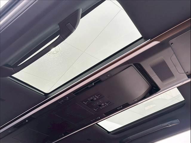 ヴェルファイアハイブリッド Executive Lounge パノラミックビューモニター ツインムーンルーフ フリップダウンモニター デジタルインナミラー JBLサウンド ブラウンレザーシート シートヒーター シートクーラー パワーシート シートメモリー(5枚目)
