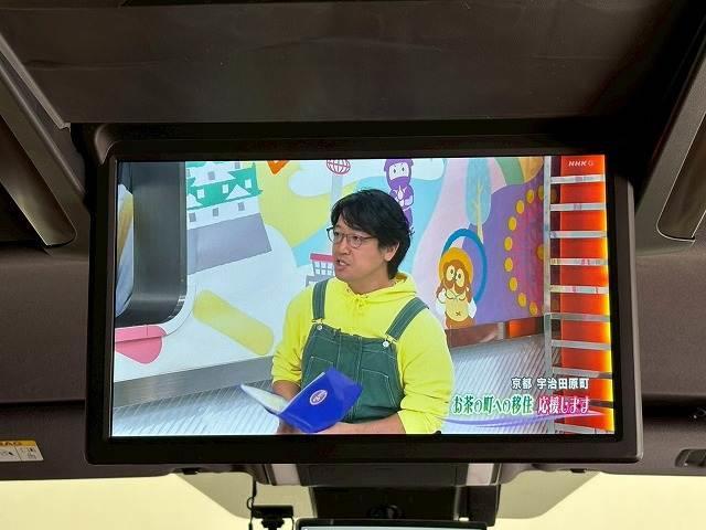 ヴェルファイアハイブリッド Executive Lounge パノラミックビューモニター ツインムーンルーフ フリップダウンモニター デジタルインナミラー JBLサウンド ブラウンレザーシート シートヒーター シートクーラー パワーシート シートメモリー(6枚目)