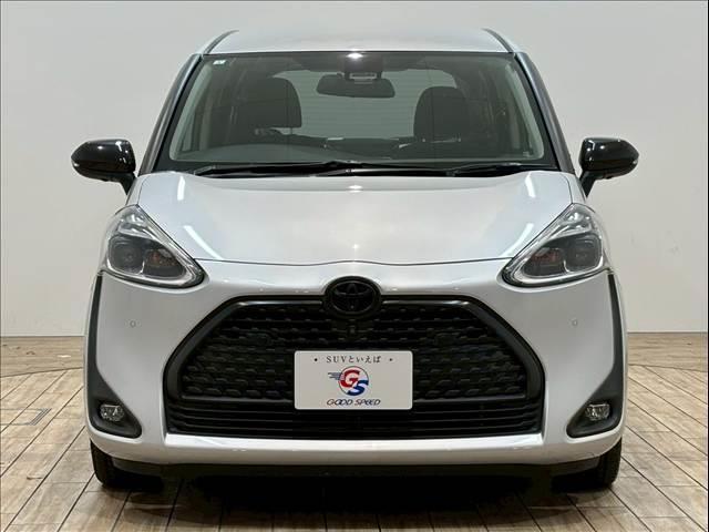 シエンタ ハイブリッド　ファンベースＧ　アルパインフローティングナビ　パノラミックビューモニター　両側電動スライドドア　クルーズコントロール　衝突軽減ブレーキ　車線逸脱防止　オートハイビーム　　オートライト　オートエアコン　フルセグテレビ（12枚目）