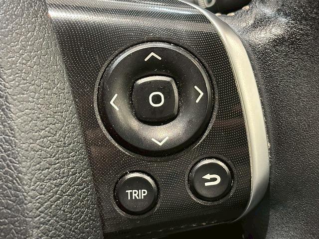 シエンタ ハイブリッド　ファンベースＧ　アルパインフローティングナビ　パノラミックビューモニター　両側電動スライドドア　クルーズコントロール　衝突軽減ブレーキ　車線逸脱防止　オートハイビーム　　オートライト　オートエアコン　フルセグテレビ（22枚目）