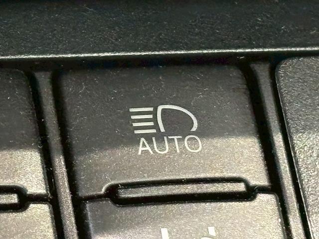 シエンタ ハイブリッド　ファンベースＧ　アルパインフローティングナビ　パノラミックビューモニター　両側電動スライドドア　クルーズコントロール　衝突軽減ブレーキ　車線逸脱防止　オートハイビーム　　オートライト　オートエアコン　フルセグテレビ（48枚目）