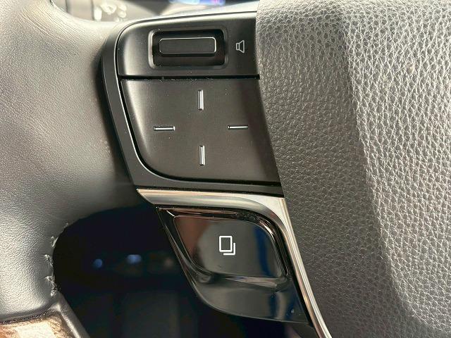 アルファードハイブリッド Ｅｘｅｃｕｔｉｖｅ　Ｌｏｕｎｇｅ　ツインムーンルーフ　後席モニター　純正ナビ　パノラミックビューモニター　ＪＢＬサウンド　デジタルインナーミラー　両側電動スライドドア　電動リアゲート　シートメモリー　レーダークルーズコントロール（29枚目）