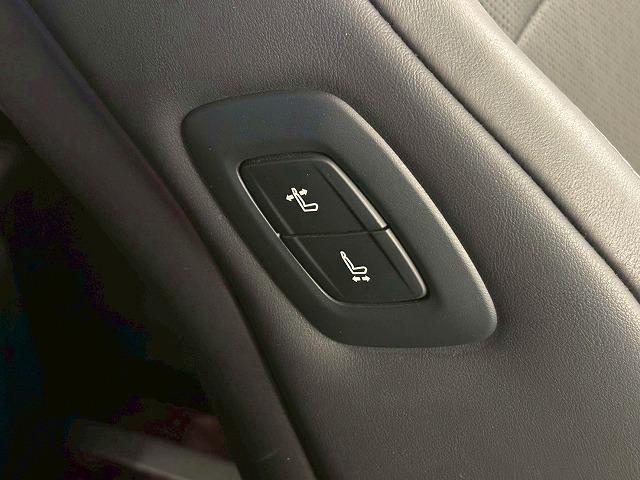 アルファードハイブリッド Ｅｘｅｃｕｔｉｖｅ　Ｌｏｕｎｇｅ　ツインムーンルーフ　後席モニター　純正ナビ　パノラミックビューモニター　ＪＢＬサウンド　デジタルインナーミラー　両側電動スライドドア　電動リアゲート　シートメモリー　レーダークルーズコントロール（41枚目）