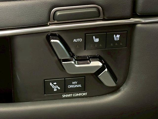 アルファードハイブリッド Ｅｘｅｃｕｔｉｖｅ　Ｌｏｕｎｇｅ　ツインムーンルーフ　後席モニター　純正ナビ　パノラミックビューモニター　ＪＢＬサウンド　デジタルインナーミラー　両側電動スライドドア　電動リアゲート　シートメモリー　レーダークルーズコントロール（62枚目）