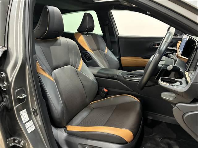 クラウンクロスオーバー RSアドバンスド サンルーフ パノラミックビューモニター デジタルインナーミラー シートメモリー パワーシート ヘッドアップディスプレイ ブラインドスポットモニター 純正ナビ シートヒーター シートクーラー(9枚目)