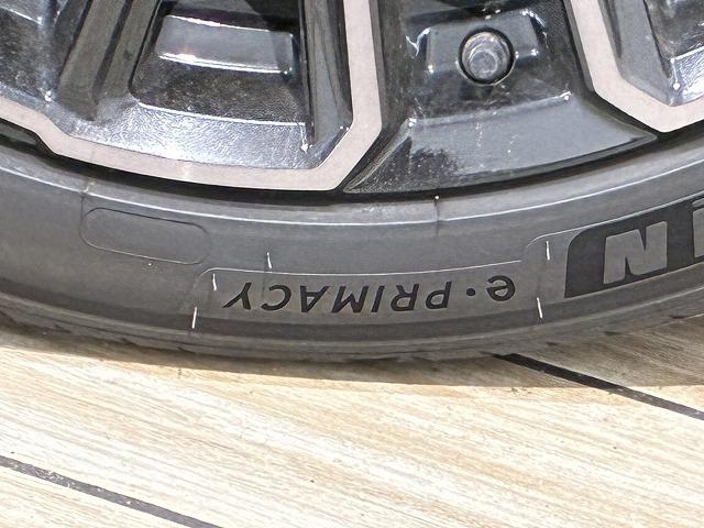 クラウンクロスオーバー RSアドバンスド サンルーフ パノラミックビューモニター デジタルインナーミラー シートメモリー パワーシート ヘッドアップディスプレイ ブラインドスポットモニター 純正ナビ シートヒーター シートクーラー(29枚目)