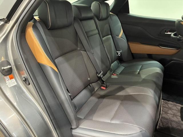 クラウンクロスオーバー RSアドバンスド サンルーフ パノラミックビューモニター デジタルインナーミラー シートメモリー パワーシート ヘッドアップディスプレイ ブラインドスポットモニター 純正ナビ シートヒーター シートクーラー(43枚目)