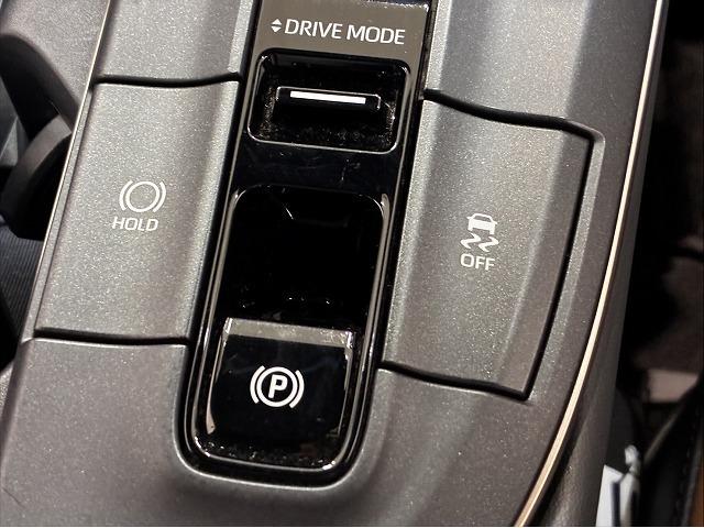 クラウンクロスオーバー RSアドバンスド サンルーフ パノラミックビューモニター デジタルインナーミラー シートメモリー パワーシート ヘッドアップディスプレイ ブラインドスポットモニター 純正ナビ シートヒーター シートクーラー(61枚目)