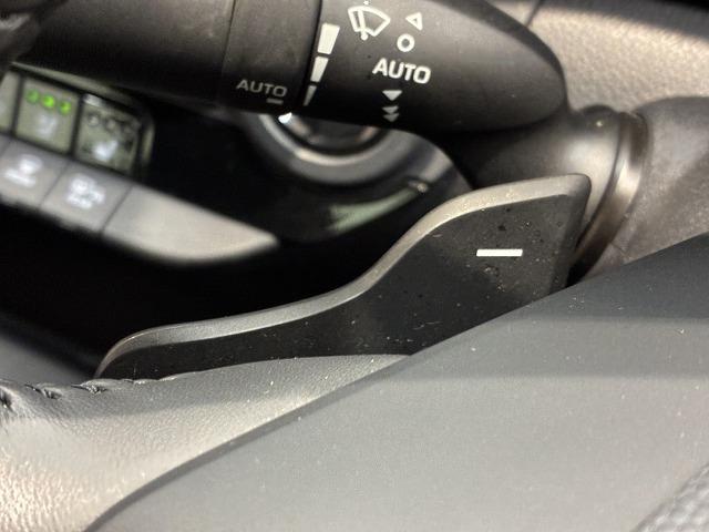 クラウンクロスオーバー RSアドバンスド サンルーフ パノラミックビューモニター デジタルインナーミラー シートメモリー パワーシート ヘッドアップディスプレイ ブラインドスポットモニター 純正ナビ シートヒーター シートクーラー(70枚目)