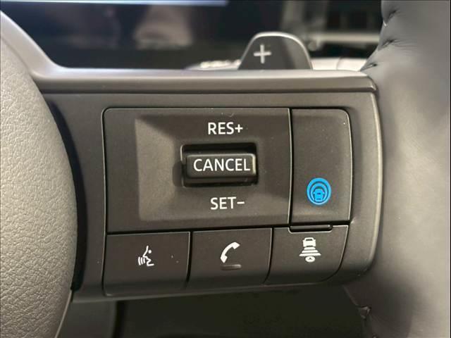 セレナ ハイウェイスターＶ　純正ナビ　パノラミックビューモニター　デジタルインナーミラー　プロパイロット　両側電動スライドドア　シートヒーター　ステアリングヒーター　ブラインドスポットモニター　スマートキー　後席エアコン（6枚目）