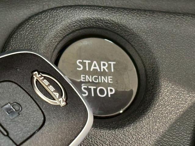 セレナ ハイウェイスターＶ　純正ナビ　パノラミックビューモニター　デジタルインナーミラー　プロパイロット　両側電動スライドドア　シートヒーター　ステアリングヒーター　ブラインドスポットモニター　スマートキー　後席エアコン（42枚目）