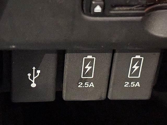 N-WGNカスタム Custom SS 2トーンカラー スタイルパッケージ Gathersナビ オートエアコン ETC スマートキー バックカメラ アイドリングストップ 横滑り防止機能 盗難防止システム 電格ミラー フルセグTV クルコン Iストップ キーフリー ABS(5枚目)