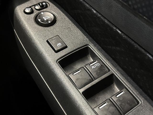 N-WGNカスタム Custom SS 2トーンカラー スタイルパッケージ Gathersナビ オートエアコン ETC スマートキー バックカメラ アイドリングストップ 横滑り防止機能 盗難防止システム 電格ミラー フルセグTV クルコン Iストップ キーフリー ABS(22枚目)