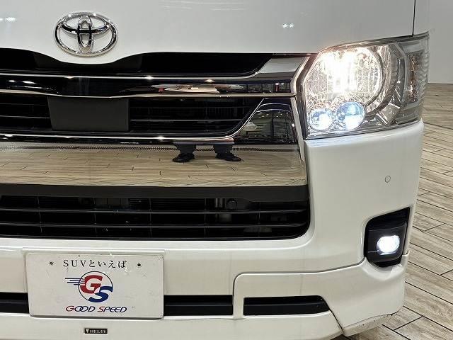 ハイエースバン スーパーＧＬダークプライム２　フローティングナビ　バックカメラ　モデリスタエアロ　衝突軽減ブレーキ　車線逸脱防止　助手席エアバック　ＡＣ１００Ｖ　オートハイビーム　オートライト　オートエアコン　プッシュスタート　フルセグテレビ（19枚目）