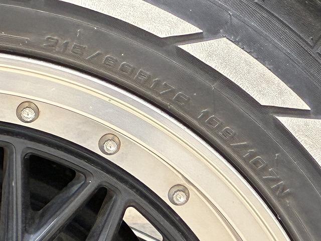 ハイエースバン スーパーＧＬダークプライム２　フローティングナビ　バックカメラ　モデリスタエアロ　衝突軽減ブレーキ　車線逸脱防止　助手席エアバック　ＡＣ１００Ｖ　オートハイビーム　オートライト　オートエアコン　プッシュスタート　フルセグテレビ（31枚目）