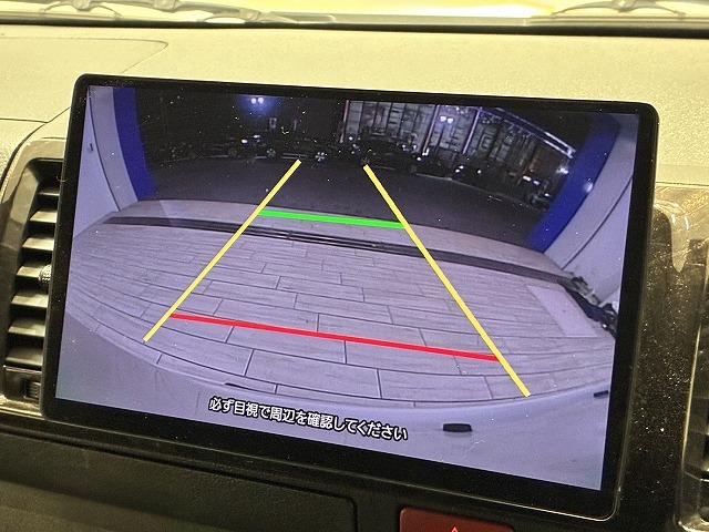 ハイエースバン スーパーＧＬダークプライム２　フローティングナビ　バックカメラ　モデリスタエアロ　衝突軽減ブレーキ　車線逸脱防止　助手席エアバック　ＡＣ１００Ｖ　オートハイビーム　オートライト　オートエアコン　プッシュスタート　フルセグテレビ（56枚目）