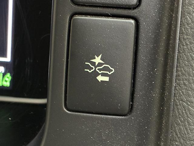 ハイエースバン スーパーＧＬダークプライム２　フローティングナビ　バックカメラ　モデリスタエアロ　衝突軽減ブレーキ　車線逸脱防止　助手席エアバック　ＡＣ１００Ｖ　オートハイビーム　オートライト　オートエアコン　プッシュスタート　フルセグテレビ（59枚目）